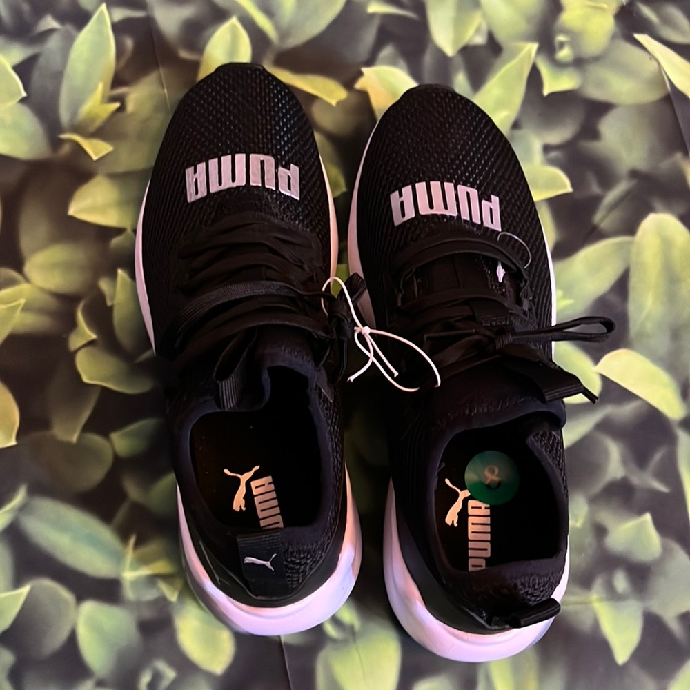 Womens Pumas